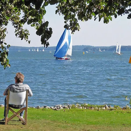 Am Heidensee In * Schwerin (Mecklenburg-Vorpommern)